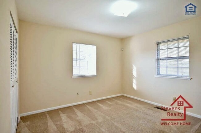 Building Photo - 4175 Willard Dr