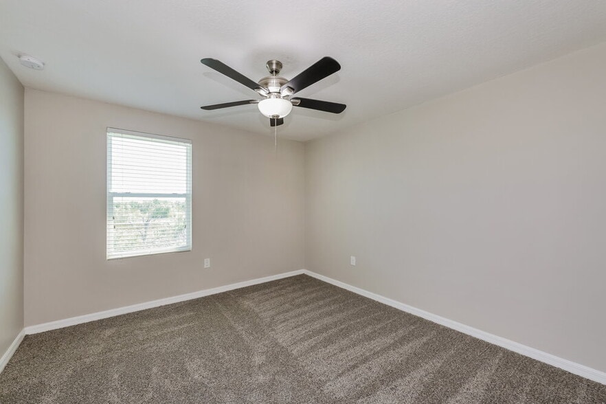 Building Photo - 3826 Willow Walk Dr