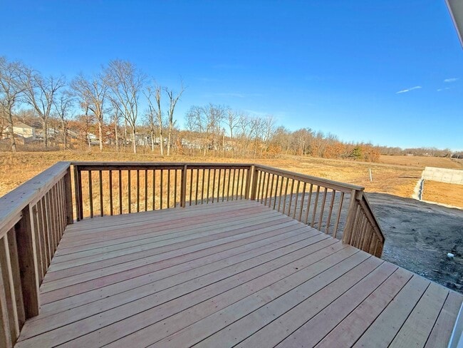 Building Photo - 8125 N Brown Station Rd