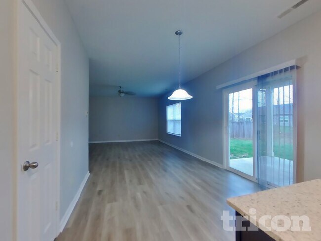 Building Photo - 1228 Saticoy Ct