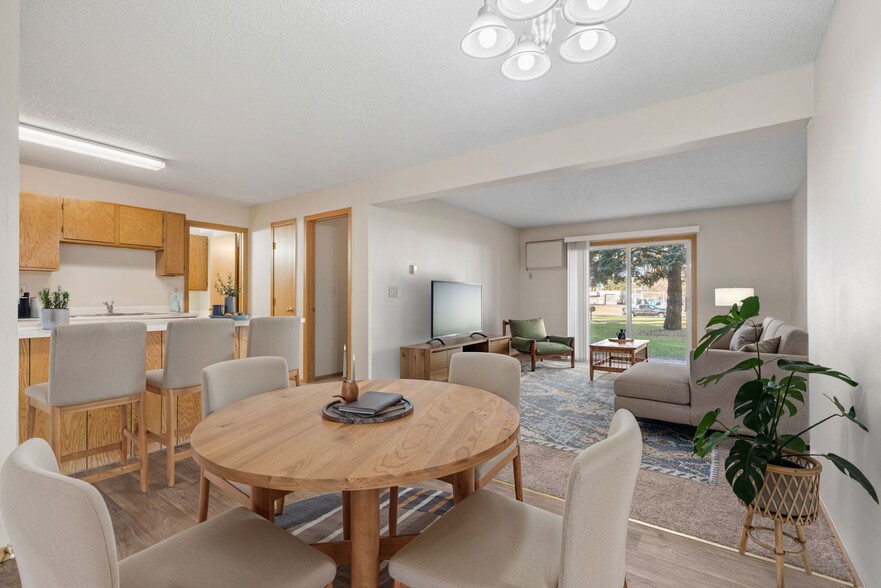 One Bedroom A - 1 Bed / 1 Bath - 725 Sq.Ft. - Wyndemere Apartments