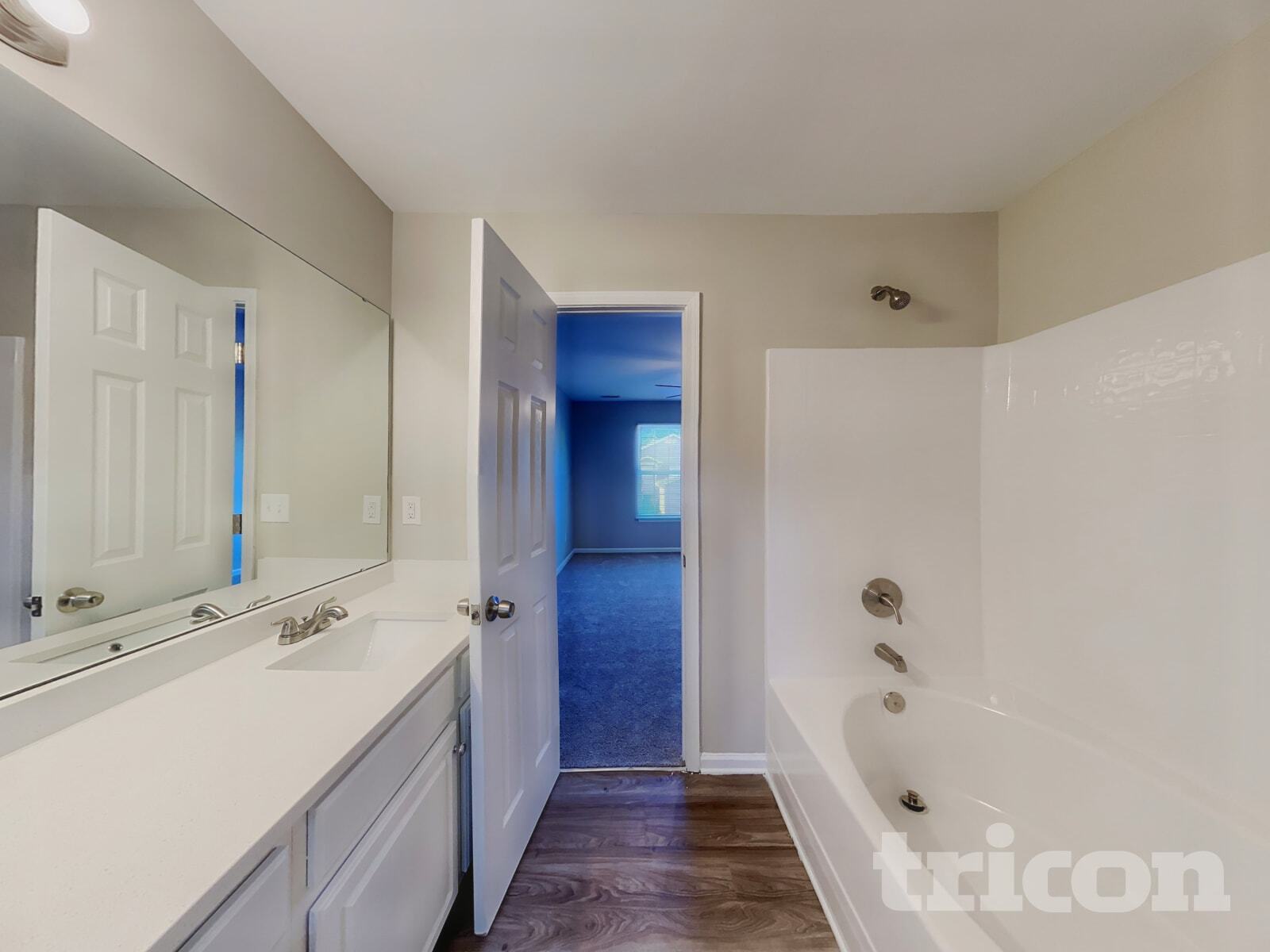 Building Photo - 1316 Crandon Dr