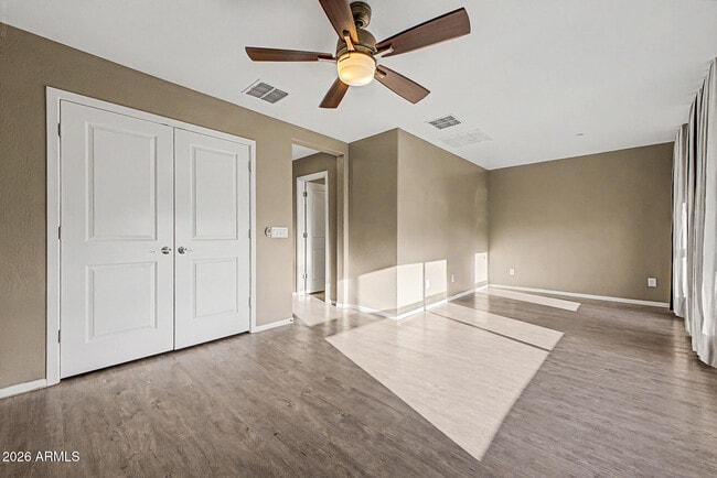 Building Photo - 1250 Abbey Ln