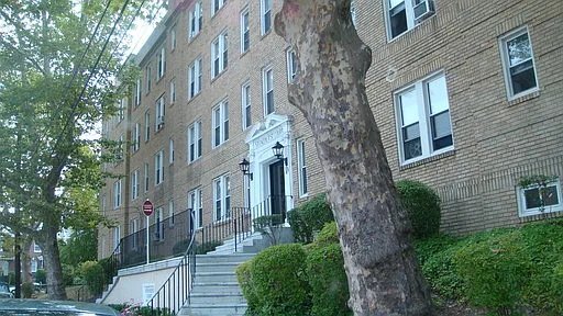 Building Photo - 7250 Walnut St
