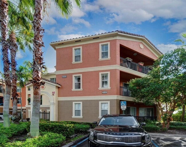 Building Photo - 4404 SW 160th Ave