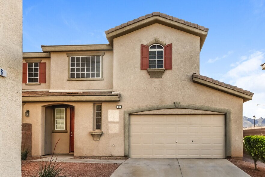 Primary Photo - 92 El Castillo Ct