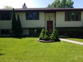 Building Photo - 3133 Wildbriar Ln