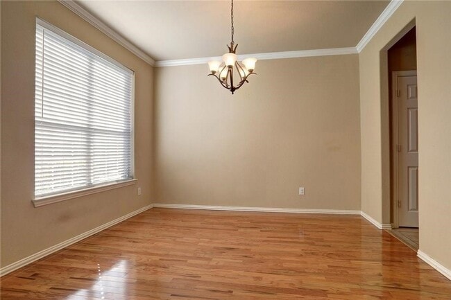 Building Photo - 13393 Mondovi Dr