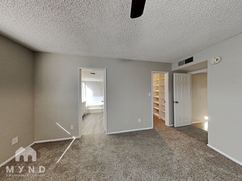 Building Photo - 19028 N 7th Dr