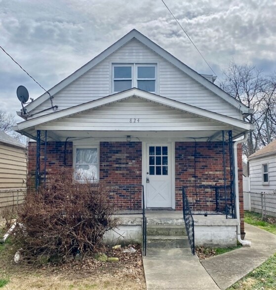 Primary Photo - 824 Brentwood Ave