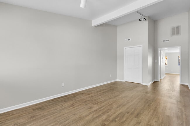 Building Photo - 18 Harbour Walk Townhouses