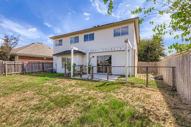 Building Photo - 1202 Hughmont Dr