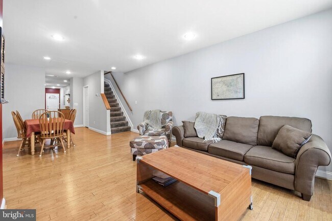 Building Photo - 2040 Orleans St