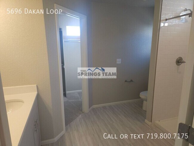 Building Photo - 5696 Dakan Lp