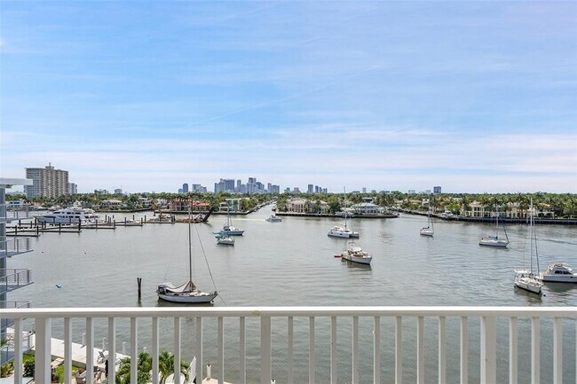 Building Photo - 95 N Birch Rd