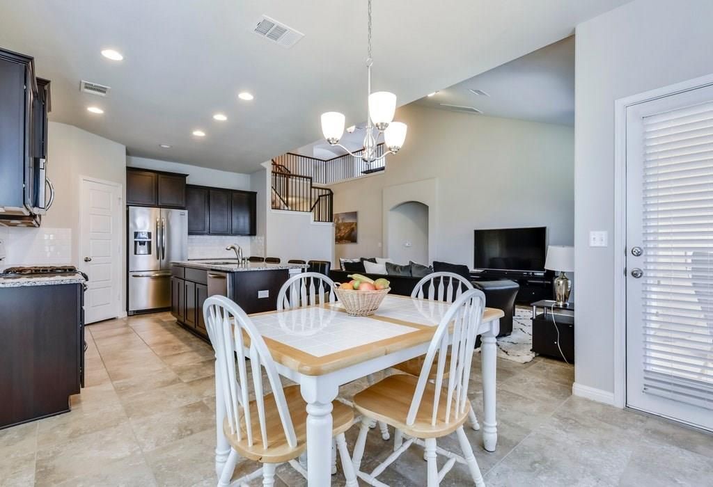 Building Photo - 11203 Sisquoc Formation View