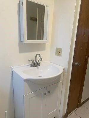 Building Photo - 8 Jackson St