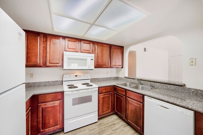 Building Photo - 1412 Bass Dr