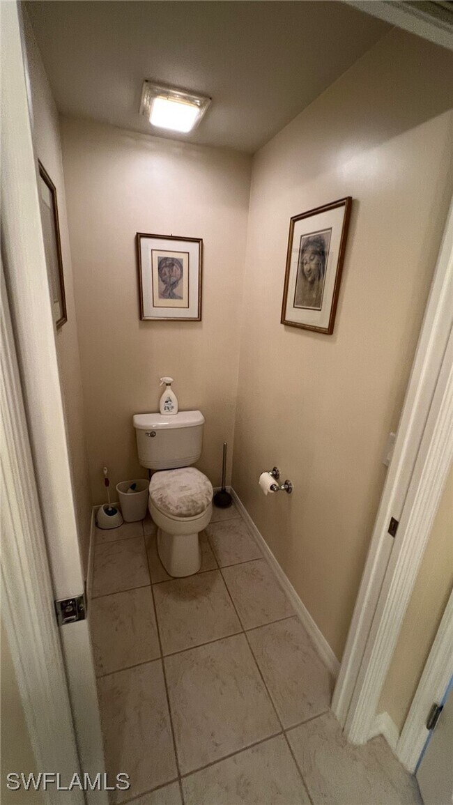 Building Photo - 5705 Mayflower Way