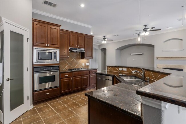 Building Photo - 5723 York Bridge Cir