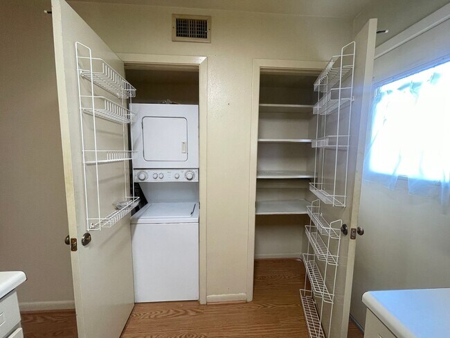 Building Photo - Cozy Fairfield Oaks Charmer! Move In Ready!