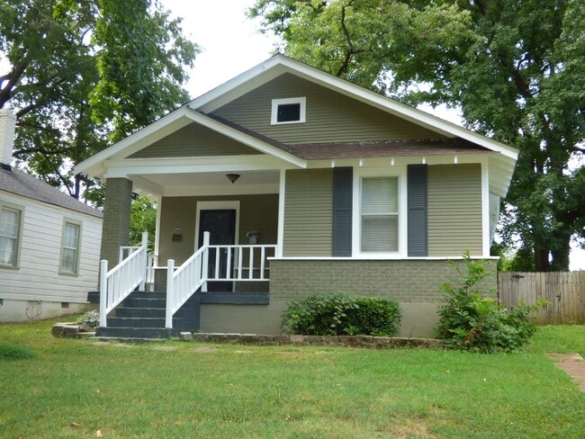 Primary Photo - 3549 Marion Ave