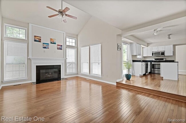 Building Photo - 3262 Woe-Be-Tide Ct