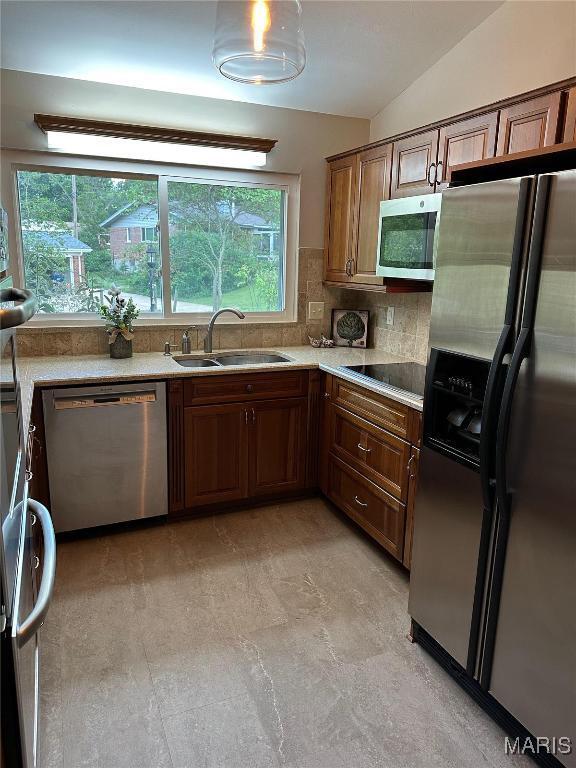 Building Photo - 825 Woodruff Dr