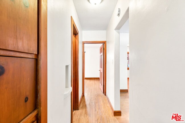 Building Photo - 4171 Kraft Ave