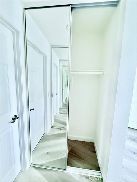 Building Photo - 19 Del Perlatto