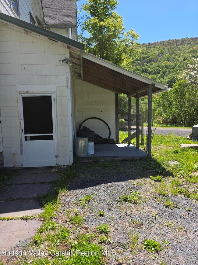 Building Photo - 1253 NY-214