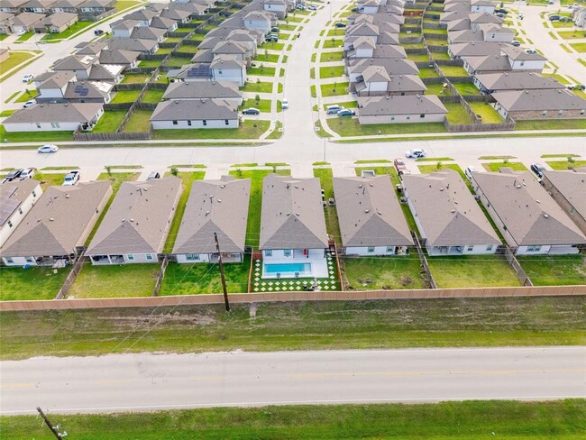 Building Photo - 7122 Telford Holw Trl