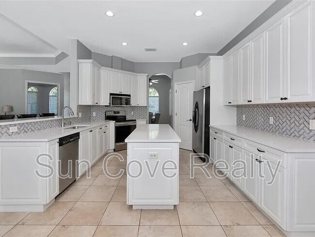 Building Photo - 6407 213th St E