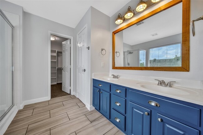 Building Photo - 32126 Willow Creek Park