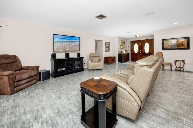 Building Photo - 10504 Lacera Dr
