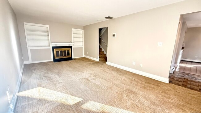 Building Photo - 16 Clemens Ct