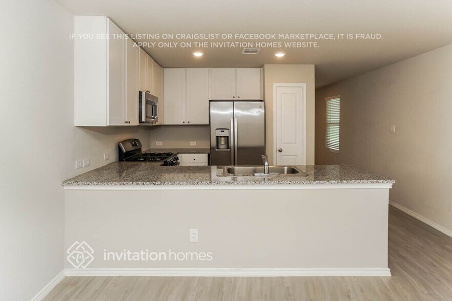 Building Photo - 10627 Varmus Dr