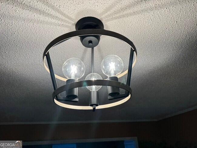 Building Photo - 107 Belair Dr