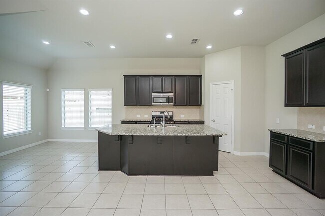 Building Photo - 27414 Ashland Meadows Ln