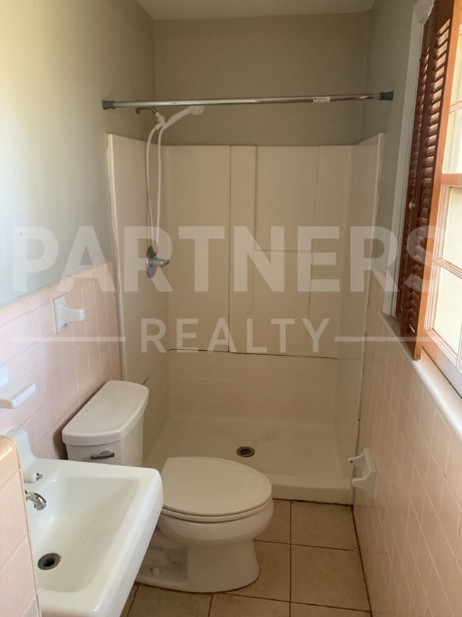 Building Photo - 3333 Carter Hill Rd