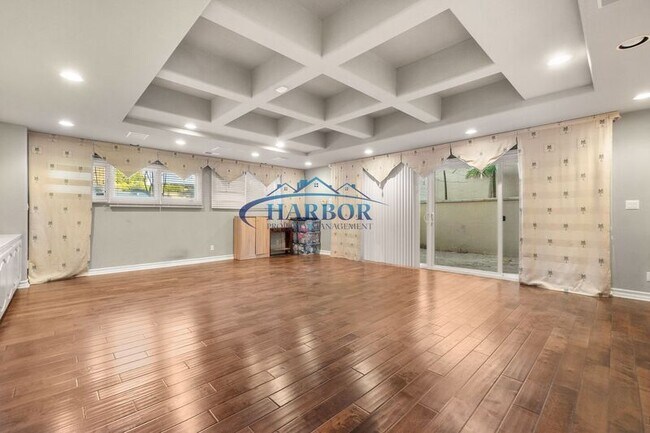 Building Photo - 1504 Vía Margarita