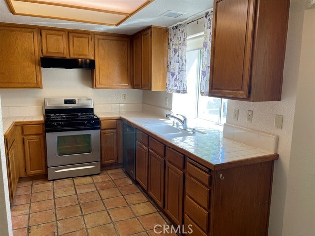 Building Photo - 680 Goldenrod St