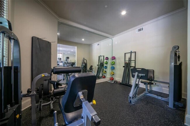 Building Photo - 1000 Ashwood Pkwy