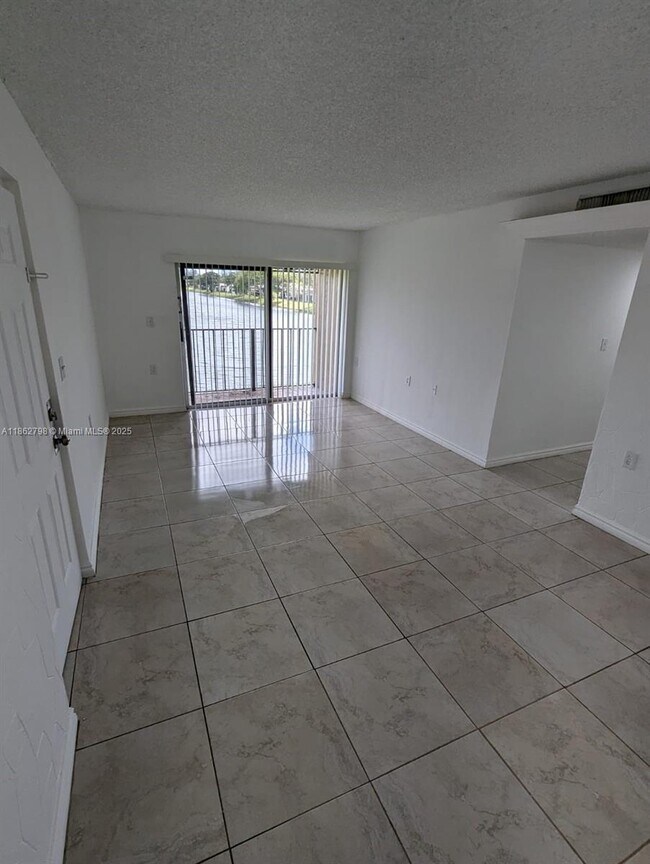 Building Photo - 1162 Lake Terry Dr