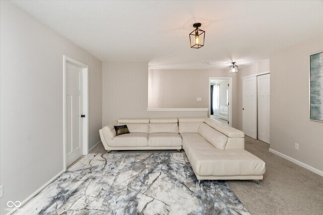Building Photo - 7228 Lockford Walk N