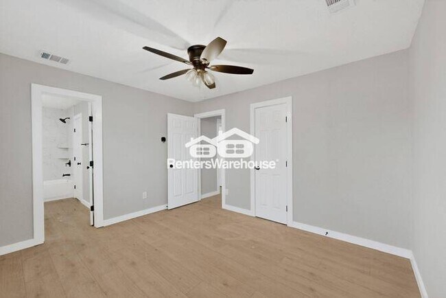 Building Photo - Renovated home in Plano Ready to Be Your Home