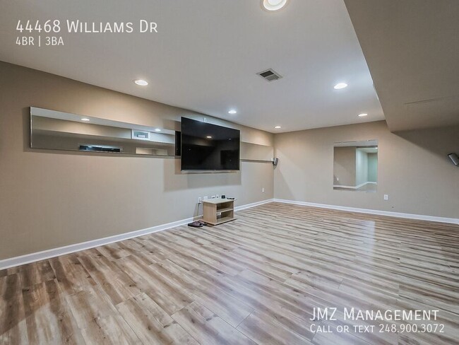 Building Photo - 44468 Williams Dr