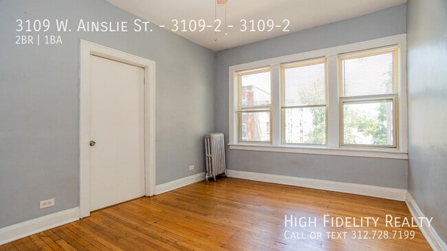 Building Photo - 3109 W Ainslie St