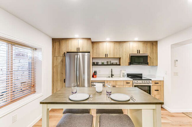 Building Photo - 3234 Taft Ct