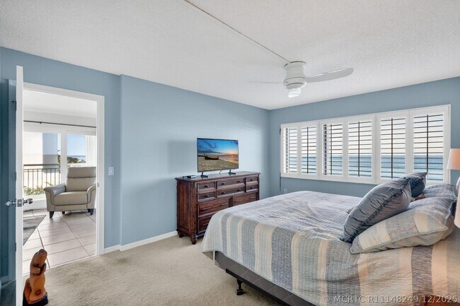 Building Photo - 10980 S Ocean Dr